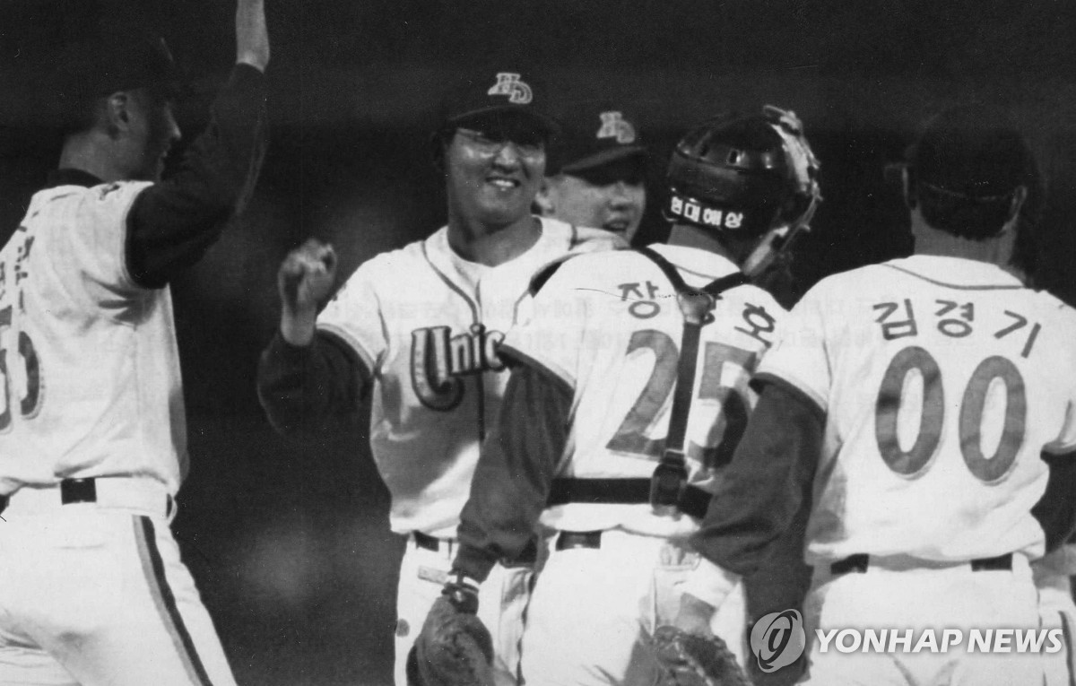 明日火箭战森林狼伤病：杰伦·格林、康利出战成疑 亚当斯缺席