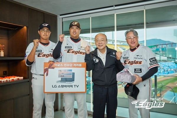 英格兰近2场比赛中，阿诺德创造机会等多项数据均为队内最多
